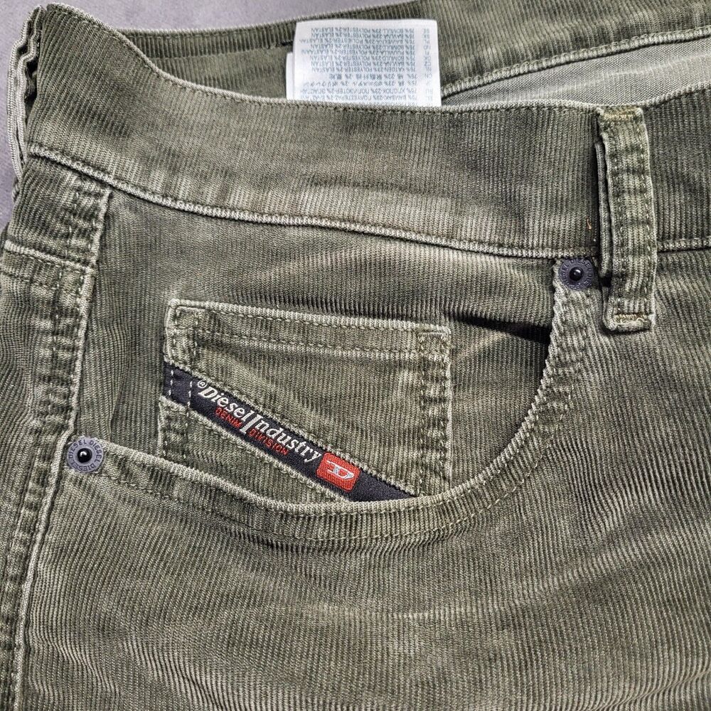 Mens DIESEL D-Macs Straight Corduroy Pants Green 38/32 069XQ Stretch Button Fly - Picture 9 of 9